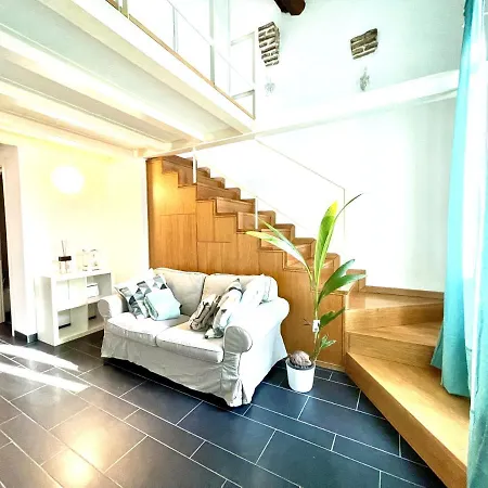 Daire Cozy Loft Marina View