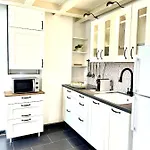 Cozy Loft Marina View 萨沃纳