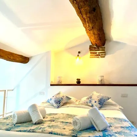 Cozy Loft Marina View Savona