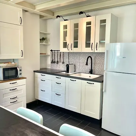 Cozy Loft Marina View *