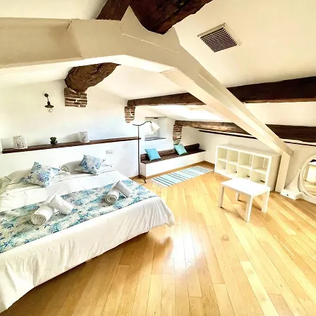 Cozy Loft Marina View Savona