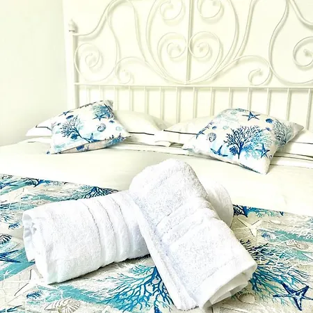 Cozy Loft Marina View *