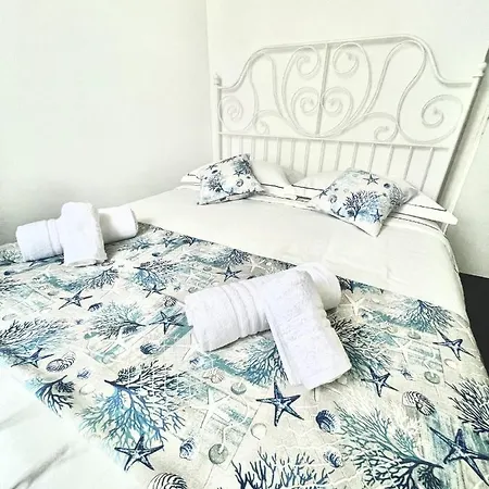 Cozy Loft Marina View