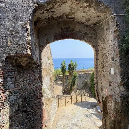 Cozy Loft Marina View