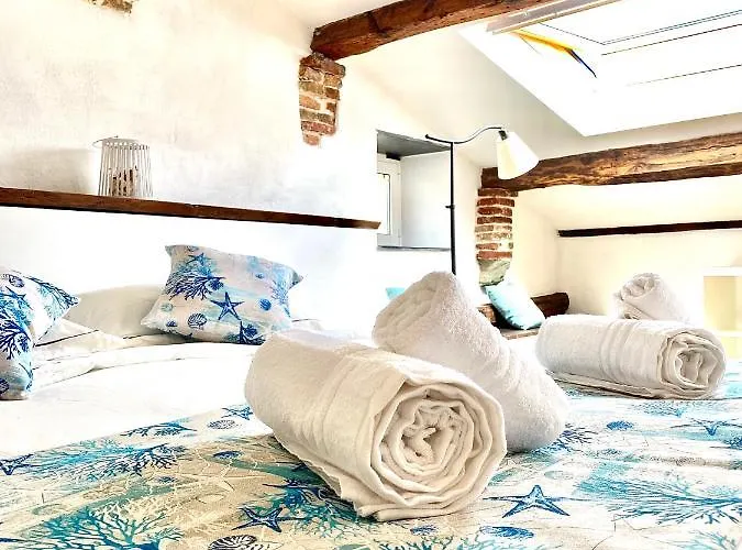 Cozy Loft Marina View Appartamento *